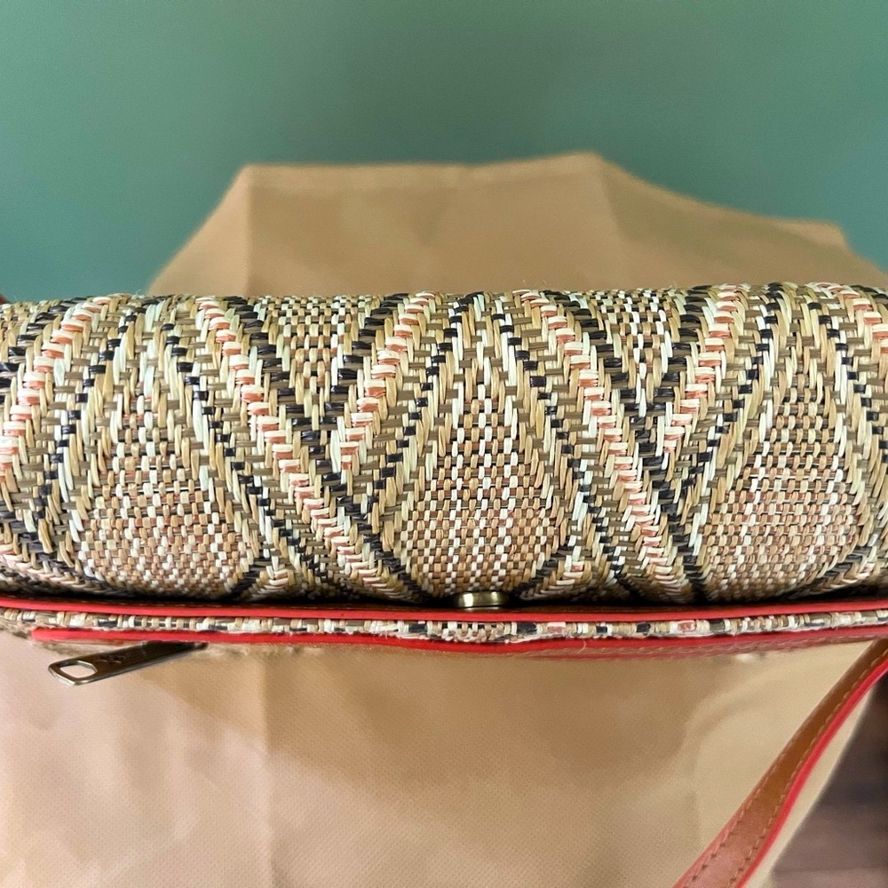 Patricia Nash Woven Clutch - Picture 9 of 11
